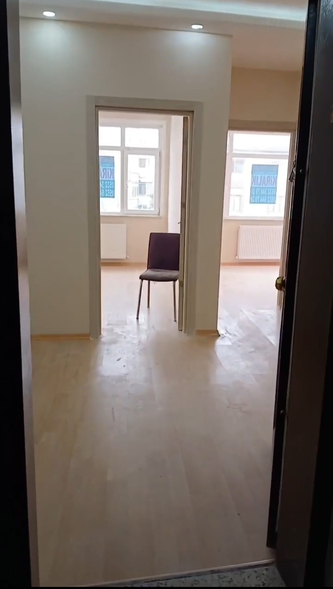 FATİH TE 2+1 ÇOK GÜZEL BİR YATIM İÇİN DAİRE İÇİ SIFIR TADİLATLIDIR 